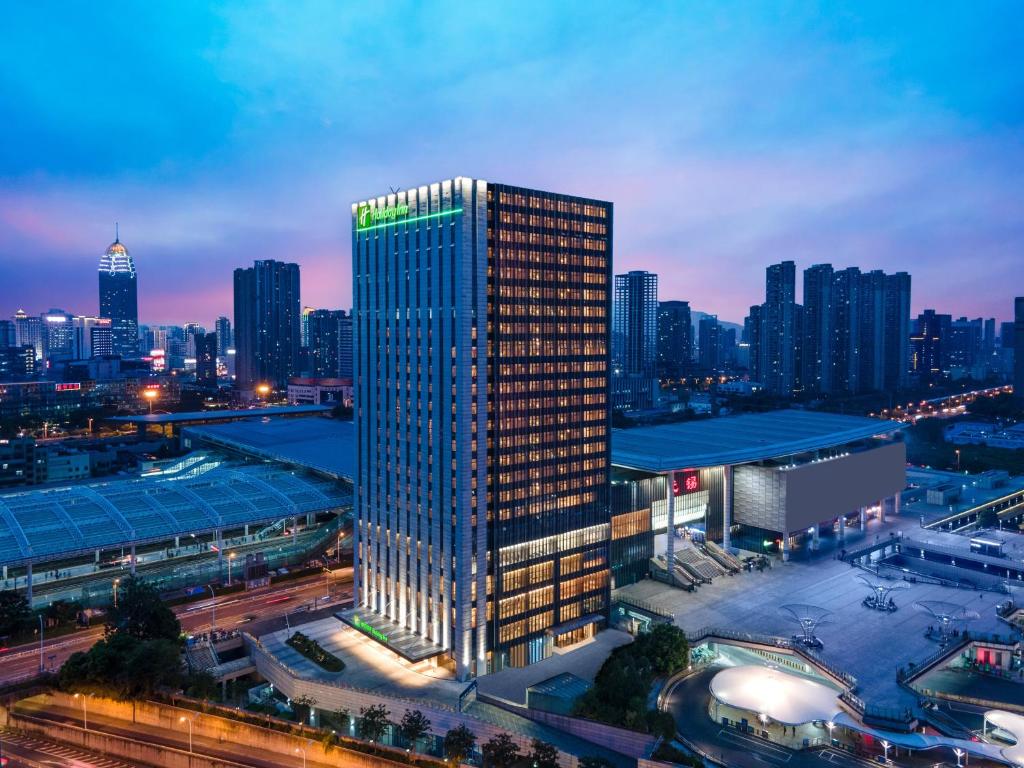 Holiday Inn Wuxi Central Station, an IHG Hotel